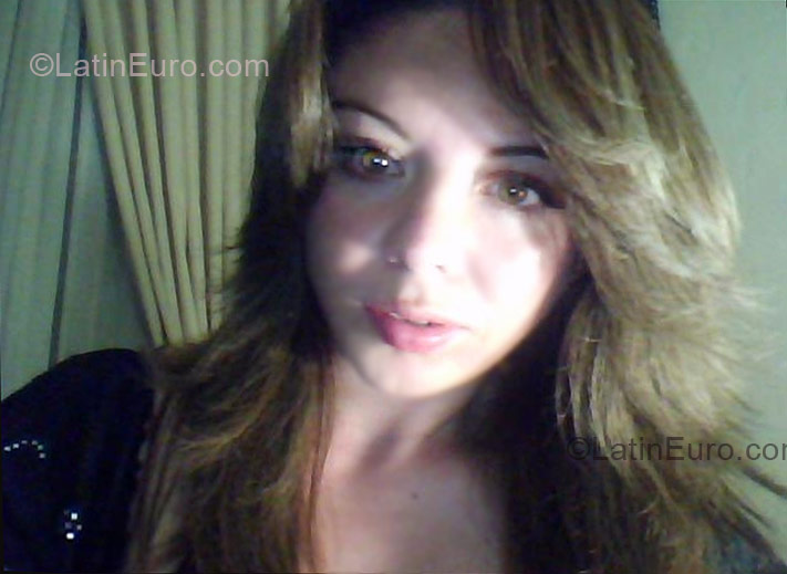 Date this athletic Colombia girl Angelicamaria09 from manizales CO3187