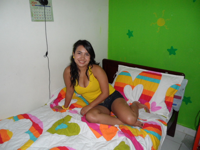 Date this young Colombia girl Ivonne533 from Bogota CO3191