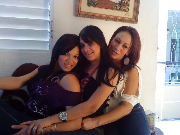 Date this attractive Dominican Republic girl Hilda from Santo Domingo DO3612