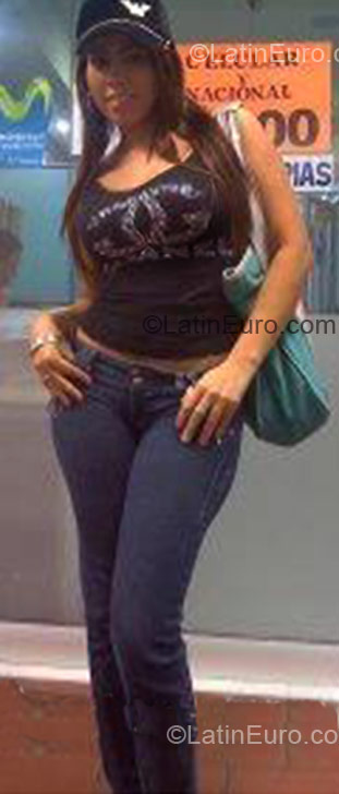 Date this funny Colombia girl Lisabella from Medellin CO3246