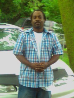 Date this georgeous United States man 1_man_2_real from Omaha US5668