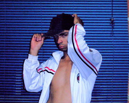Date this good-looking Colombia man Manfrey from Medellin CO3542