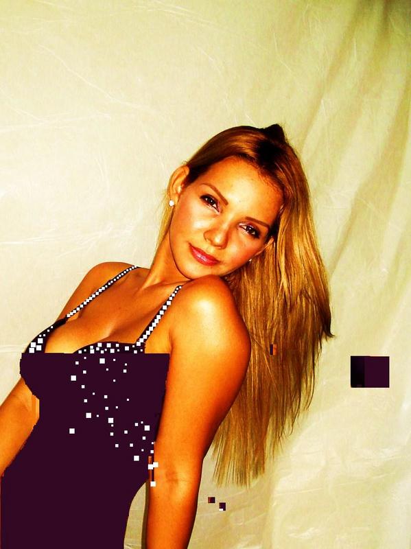 Date this stunning Colombia girl Mariana from Bogotá CO3591