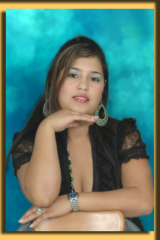 Date this voluptuous Dominican Republic girl Raquel from Santo Domingo BR2741