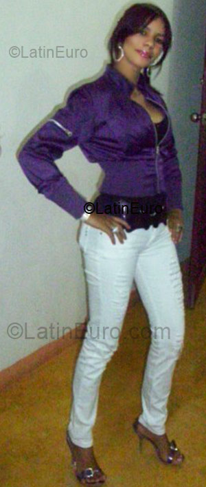 Date this good-looking Dominican Republic girl Nelly from Santiago DO3968