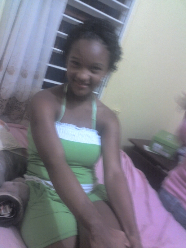 Date this happy Dominican Republic girl Yafreisi from Santo Domingo DO4045