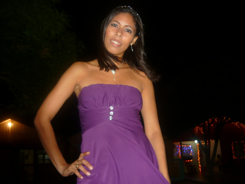 Date this hot Colombia girl Mildreys from Barranquilla CO3993