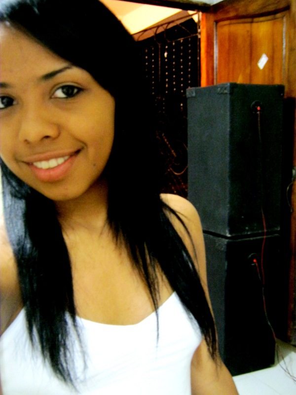 Date this athletic Colombia girl Angelina from Cartagena CO3995