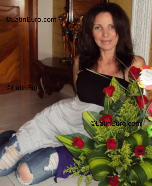 Date this beautiful Colombia girl Erika gomez from Barranquilla CO4052
