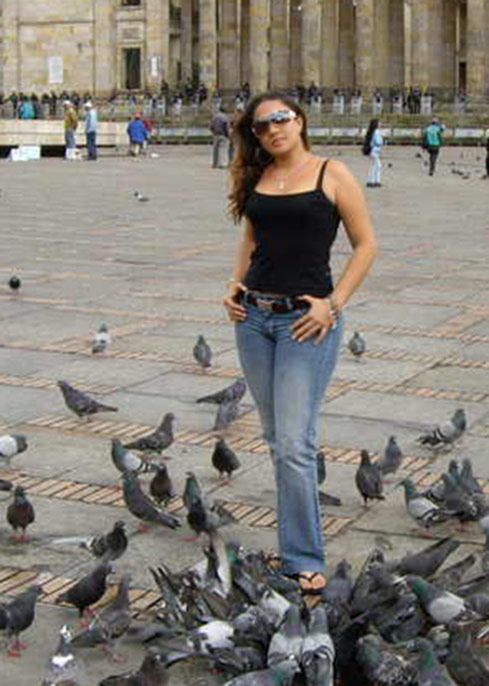 Date this fun Colombia girl Yemf from Barranquilla CO4093