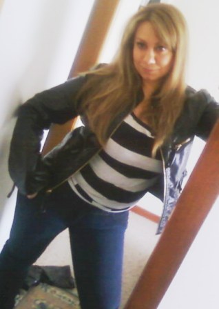 Date this good-looking Colombia girl Carolina from Bogota CO4120