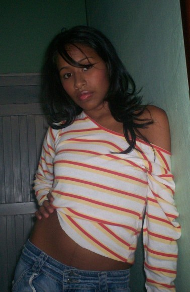Date this pretty Colombia girl Doraidys from Medellin CO4149