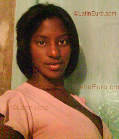 Date this hot Dominican Republic girl Odairis from La Altagracia DO4221