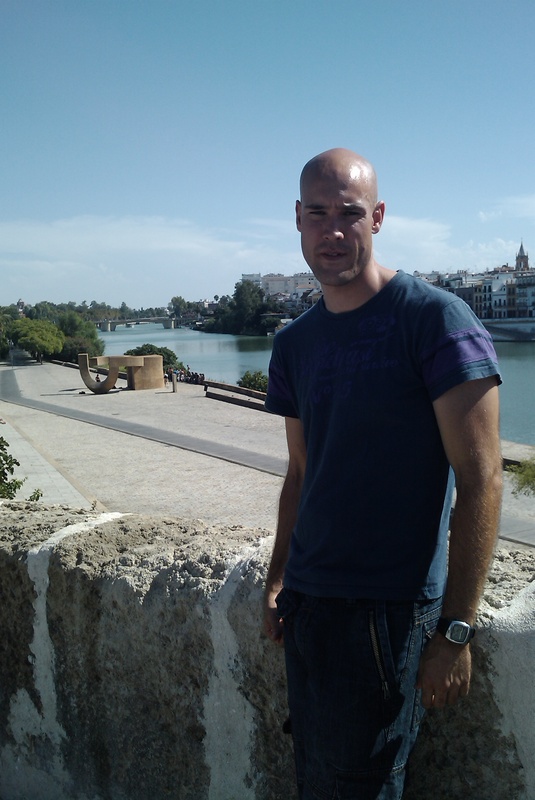 Date this hard body Spain man David from Barcelona ES113