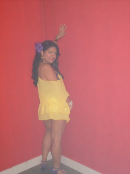 Date this hot Colombia girl Paola from Valle CO4233