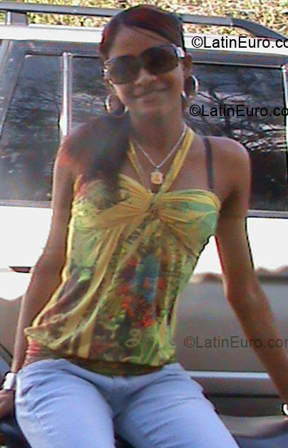 Date this cute Dominican Republic girl Milka pujols am from sancristobal DO4277