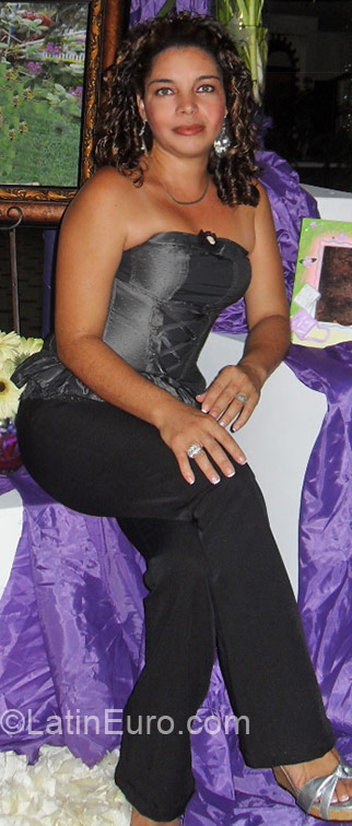 Date this beautiful Dominican Republic girl Maribel from Bonao DO4322