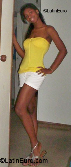 Date this gorgeous Colombia girl Elidelmar from Bogota CO4272