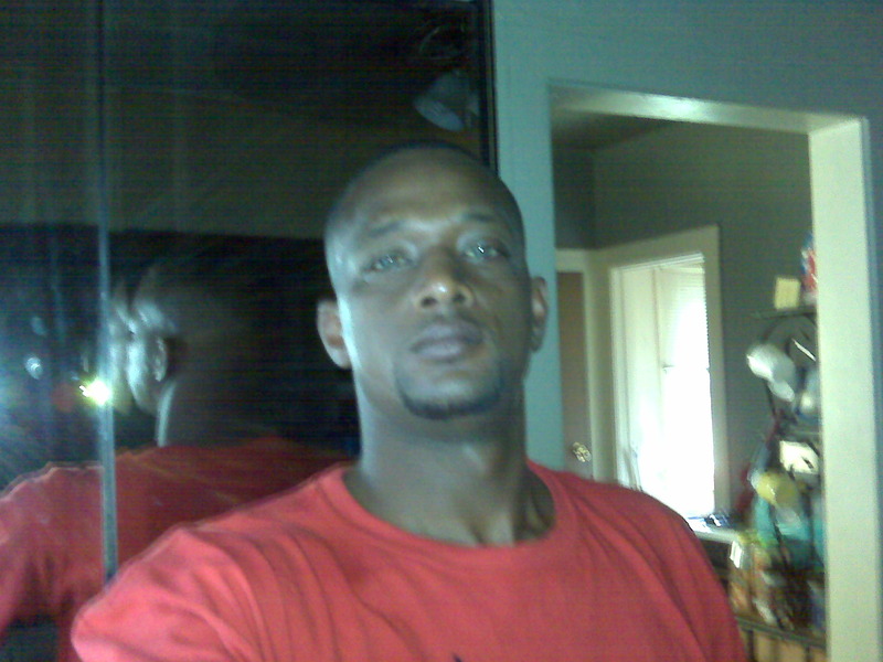 Date this tall United States man US6096 from Harvey US6096