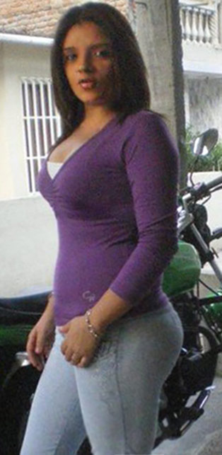 Date this exotic Colombia girl Claudia Liliana from Cali CO4301