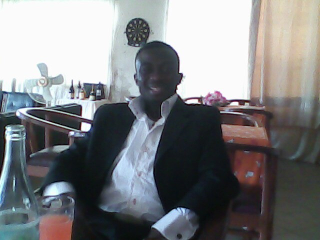 Date this good-looking Cameroon man Lariosenores from Buea CM78