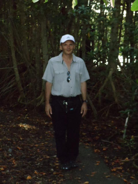 Date this happy United States man Rocambole from San Diego US6217