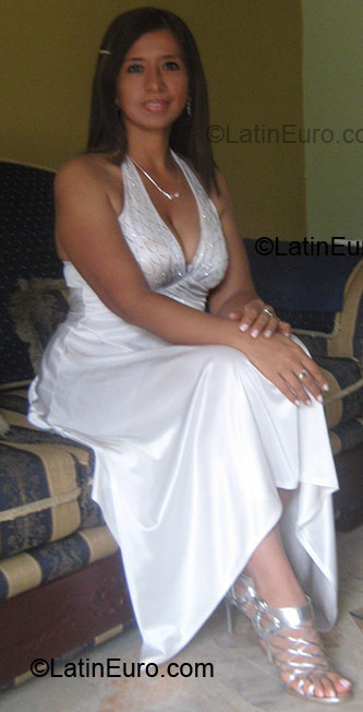 Date this tall Colombia girl Martha from Bucaramanga CO4362