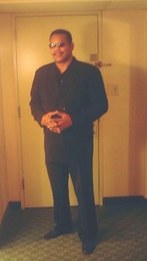 Date this young United States man Mikbsure from San Antonio US6329