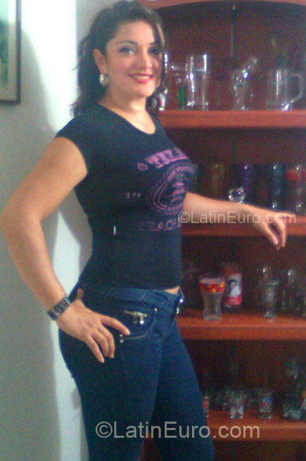 Date this pretty Colombia girl Catalina from Cali CO4420