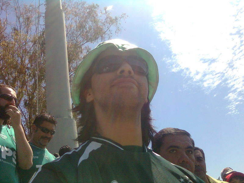 Date this athletic Chile man Felipe from Santiago CL14