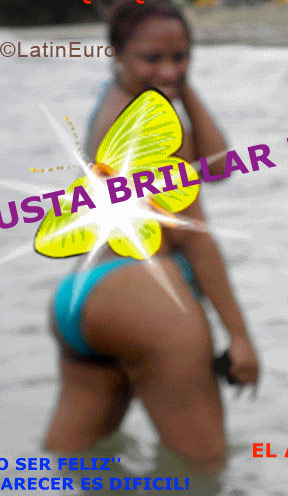 Date this fun Dominican Republic girl Gissette Maria from Santiago DO4536