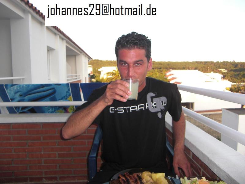 Date this young Netherlands man Dagrie from Amsterdam NL110