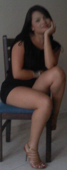 Date this voluptuous Colombia girl Alexandra from Cali CO4463