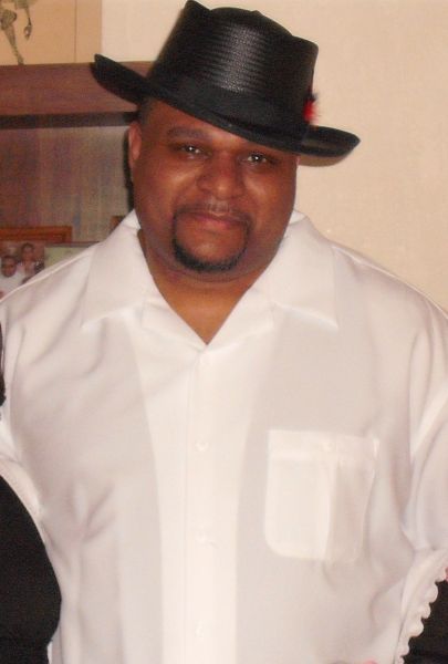Date this voluptuous United States man Dean from Tempe US6449