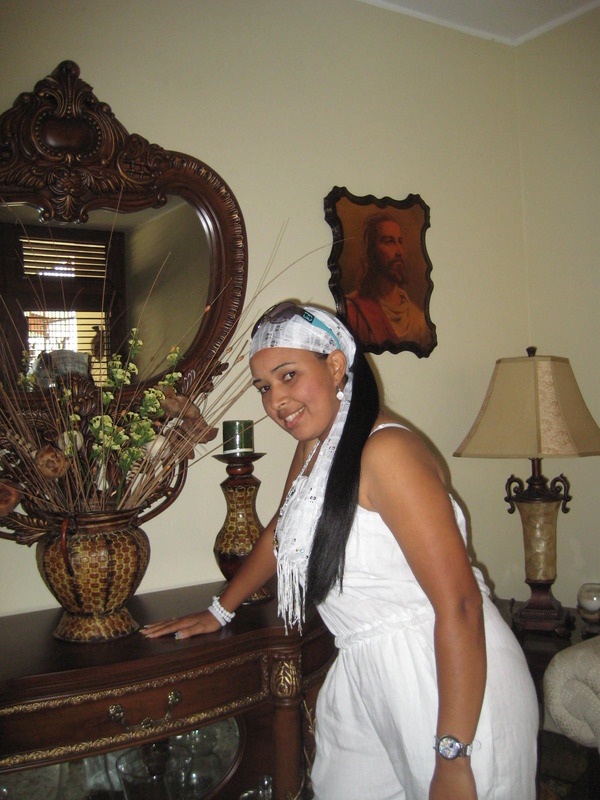 Date this sultry Dominican Republic girl Emma from Santo Domingo DO4600