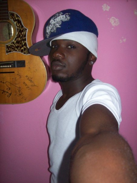 Date this hard body Cameroon man Harry from Douala CM87