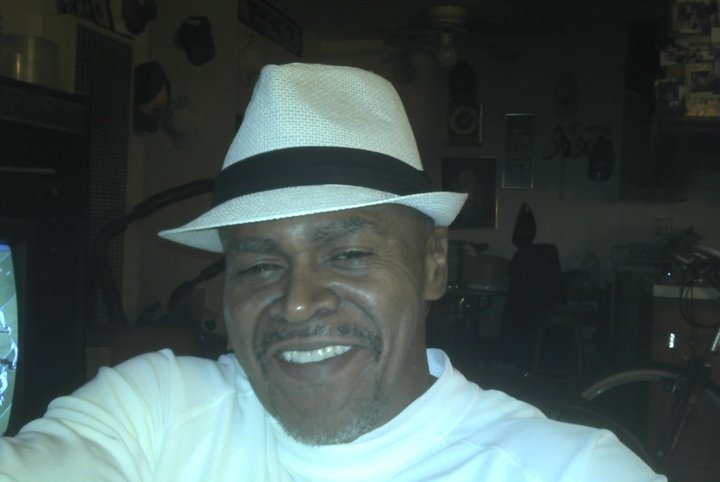 Date this beautiful United States man Bruchon from San Diego US6480
