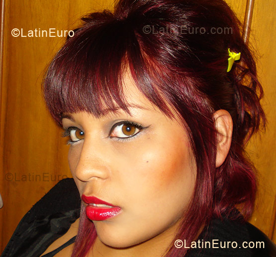 Date this charming Colombia girl Laura from Ibague CO4509