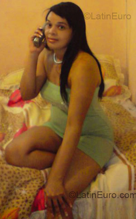 Date this hot Dominican Republic girl Luz Del Alba from San Fransisco De Macoris DO4660