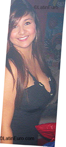 Date this pretty Colombia girl Karen from Cartagena CO4543