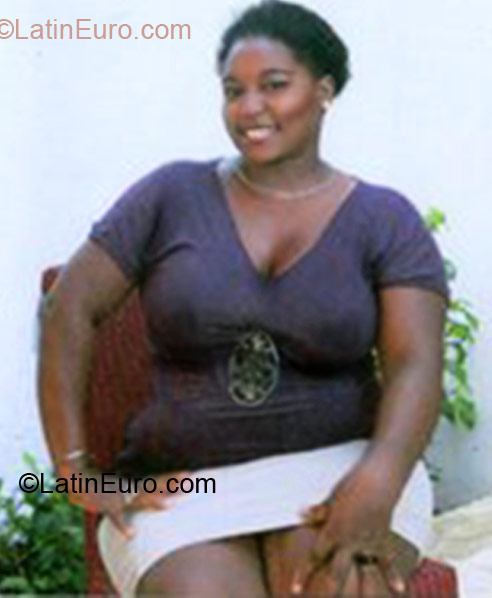 Date this tall Dominican Republic girl Martha from Santo Domingo DO4687