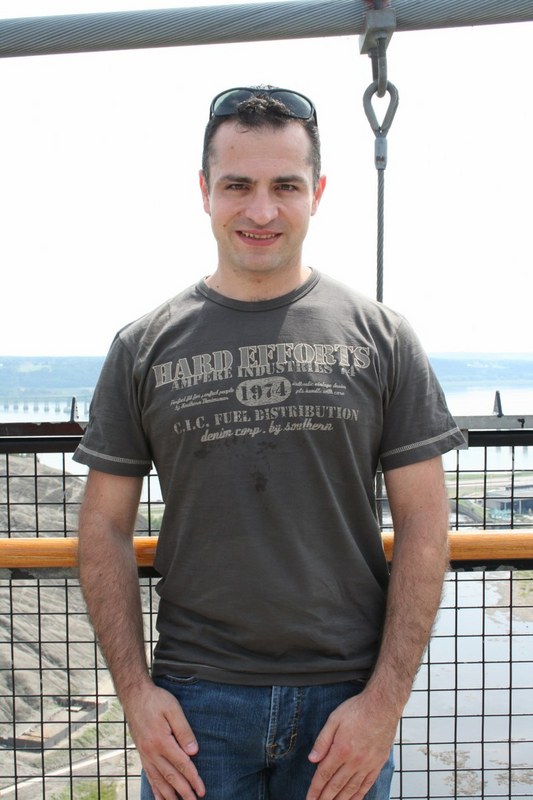 Date this foxy Canada man Mikey from Montreal CA265