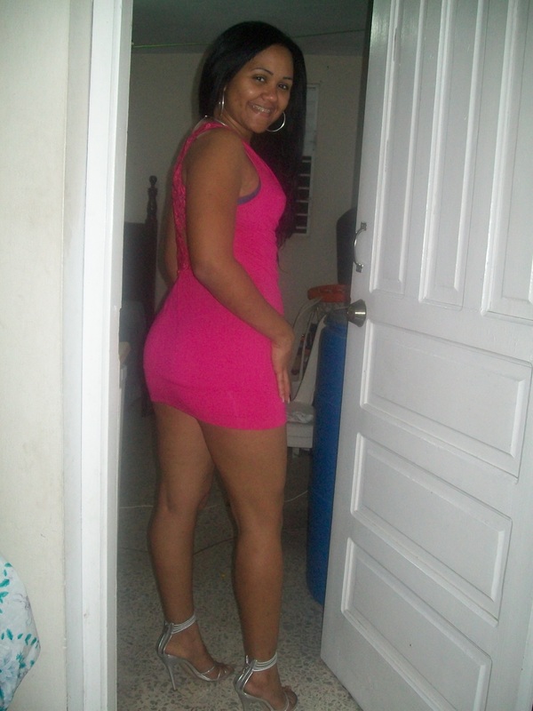 Date this hard body Dominican Republic girl Cindy from Santiago DO4712
