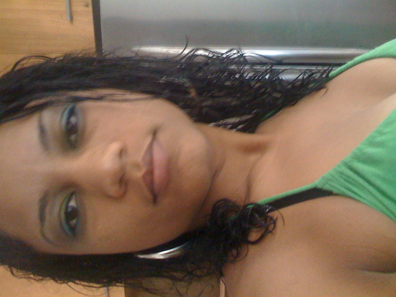 Date this hard body Dominican Republic girl Claudia from Santiago DO4761