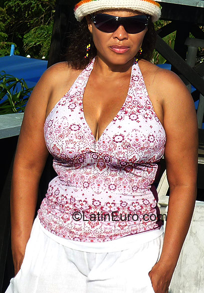 Date this beautiful Colombia girl Liliana from Medellin CO4606