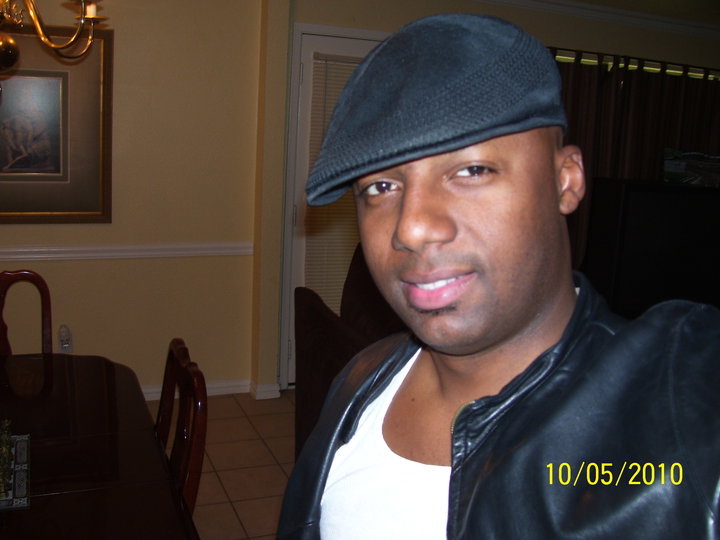 Date this tall United States man Jean from Miami US6685
