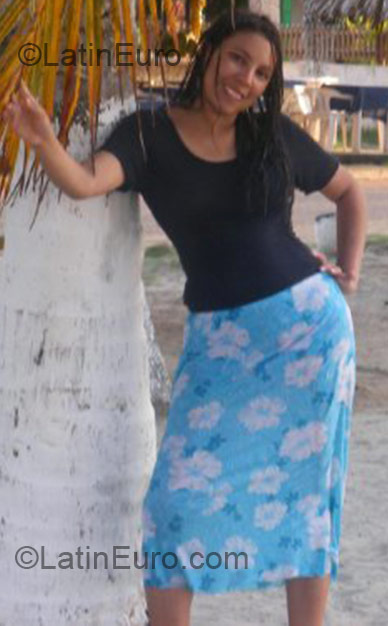 Date this georgeous Colombia girl Rosa from Cali CO4626