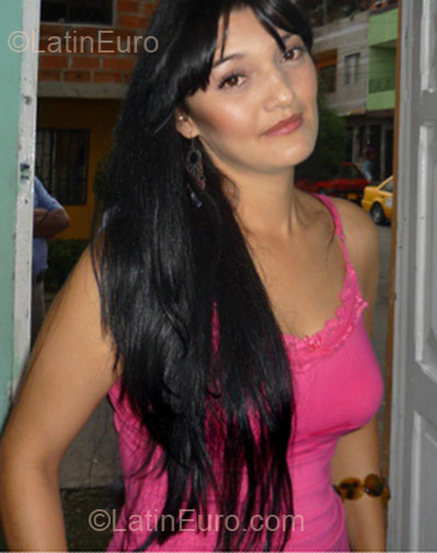 Date this sensual Colombia girl Sandra maria from Medellin CO4631