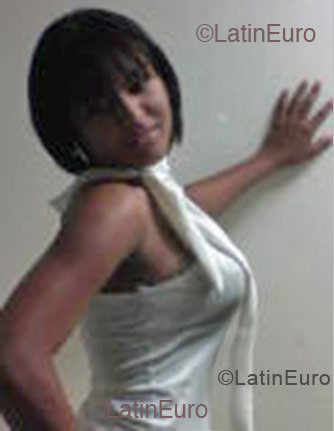 Date this exotic Dominican Republic girl Esmarlyn from Santiago DO5857