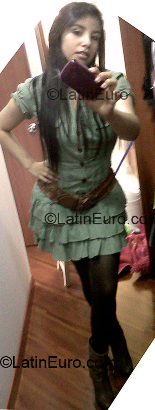 Date this funny Colombia girl Tatiana from Bogota CO6832